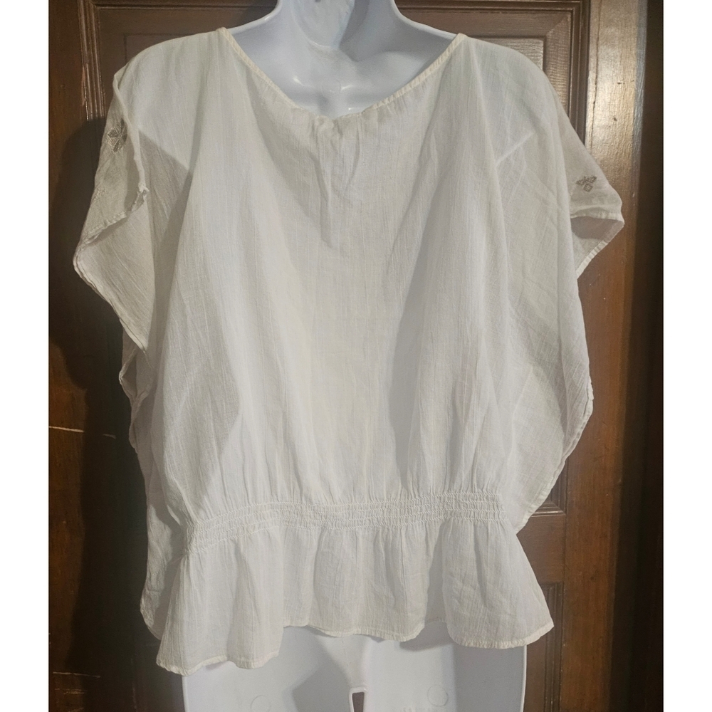 American Eagle Outfitters Embroidered White Women's Batwing Sleeve Top - Picture 8 of 10